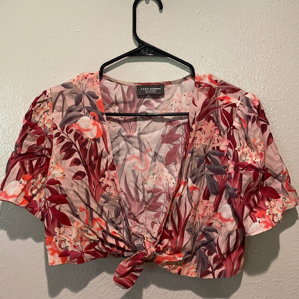 Pink flamingo pattern tie crop top